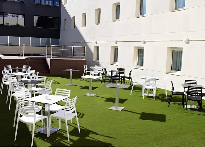 Checkin Urban Nevada Hotel Armilla