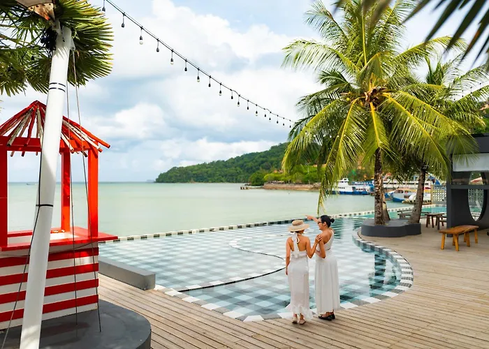 Hotel Tide Phuket Beachfront