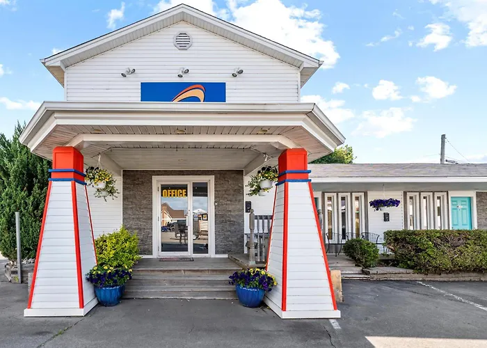 Shores Inn &