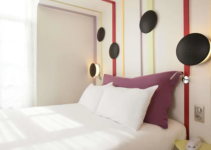 Hotel Ibis Styles Bayona