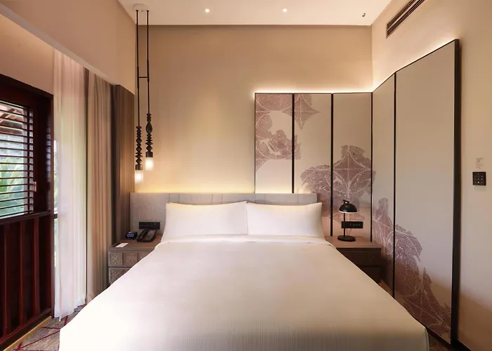Doubletree By Hilton Lakeside
