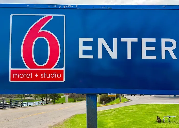Motel 6-Kerrville, Tx