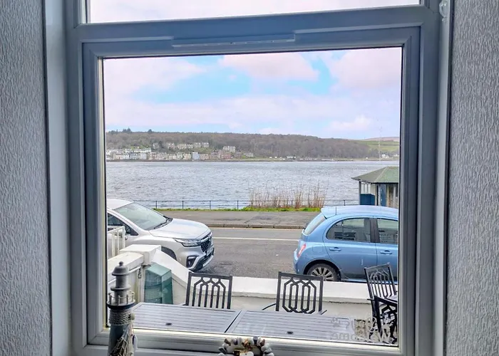 Commodore Guesthouse, Seaside Holiday Suites