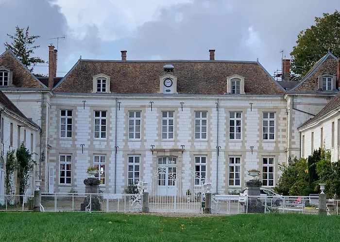 Chateau De Juvigny