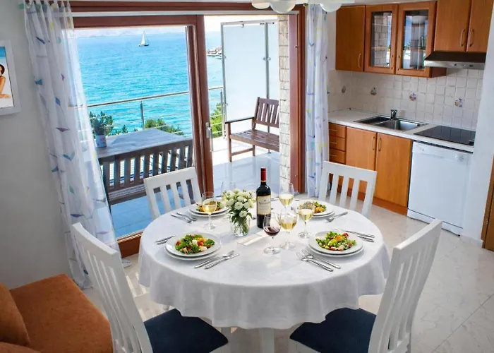 Apartmani Ribarica****