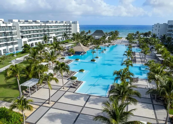 Ocean Eden Bay (Adults Only)