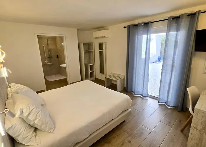 Hotel Les Palmiers En Camargue Saintes-Maries-de-la-Mer