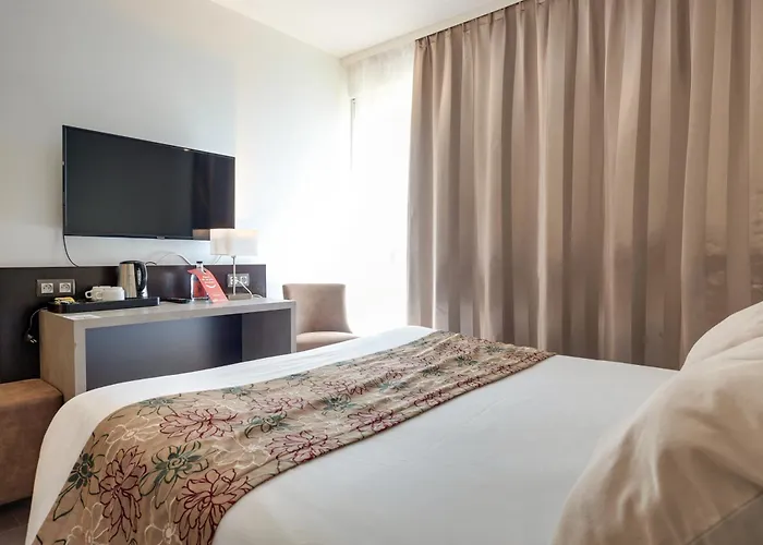 Brit Hotel Golfhotel Saint Samson