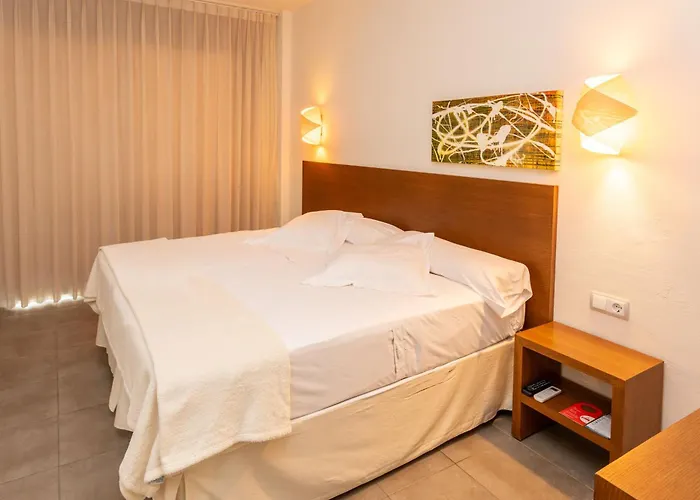 Es Mitjorn Hotel San Antonio Abad