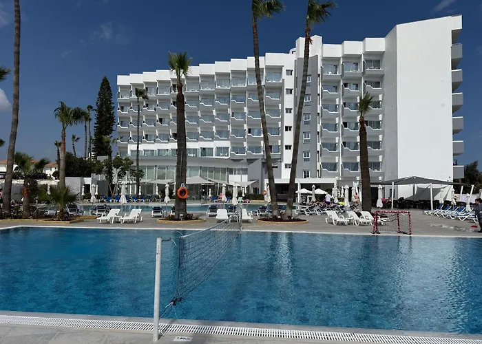 Papouis Protaras Hotel