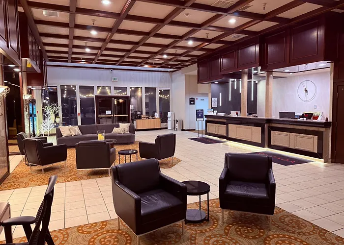 Ramada By Wyndham Southcenter