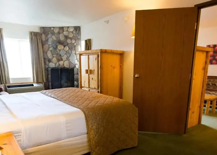 Cranberry Country Lodge
