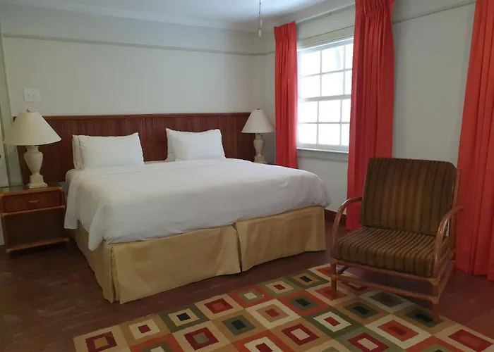 Cara Lodge Hotel