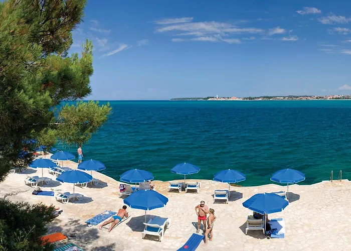 Easyatent Safari tent Lanterna Červar-Porat