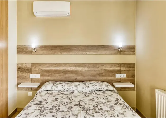Aparthotel /Apartamentos Turísticos Raquel's Sant Pere Pescador