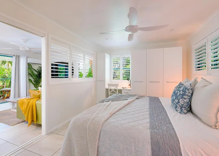 Chez Noosa Holiday Apartments