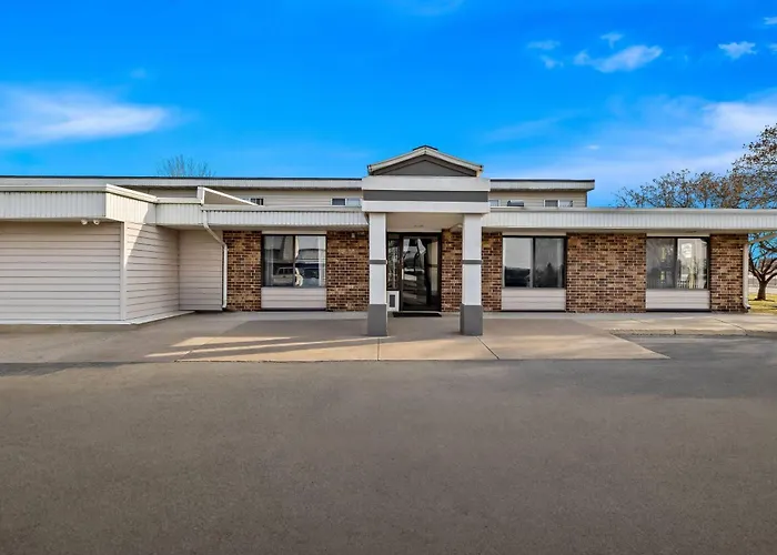 Days Inn By Wyndham Fond Du Lac