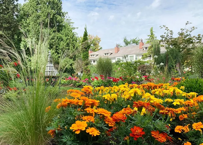 Crown Mansion Boutique Hotel & Villas
