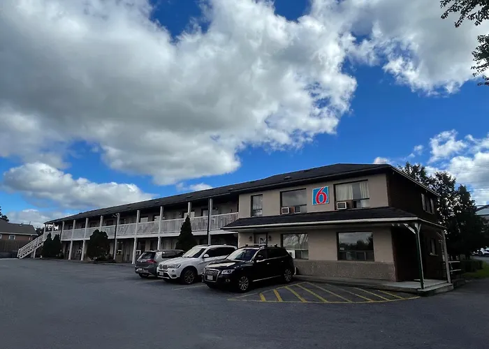 Motel 6 Campbellford, On