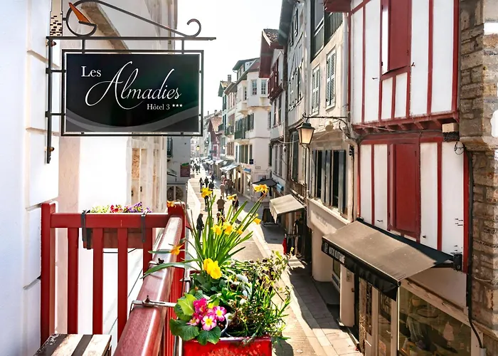 Hotel Les Almadies - Coeur De Ville San Juan de Luz