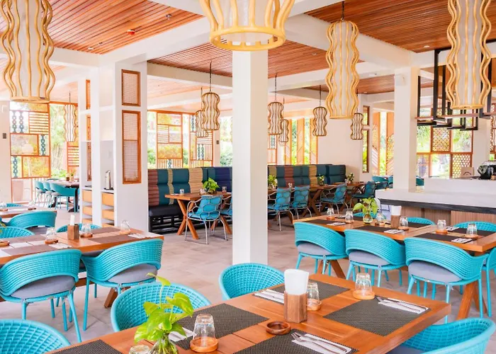 Costabella Tropical Beach Hotel Lapu-Lapu City