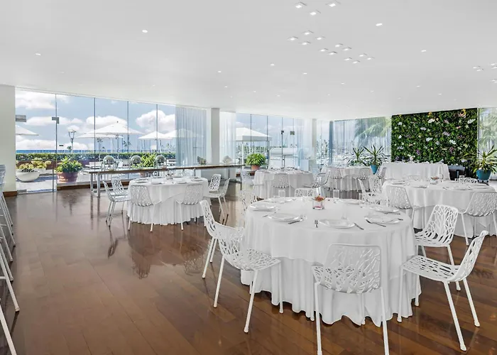 Hilton Vacation Club The Modern Honolulu Hotel