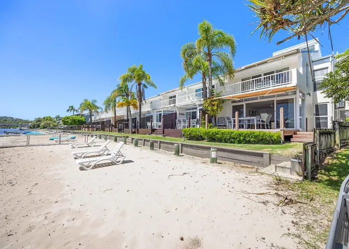 Skippers Cove Waterfront Resort