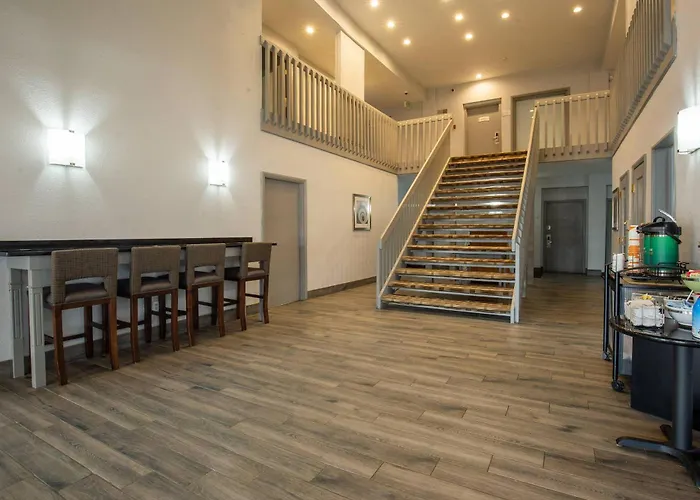 Quality Inn & Suites Portage Central