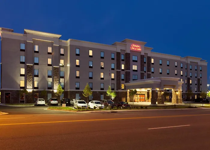 Hampton Inn And Suites Airport/Valley View Mall