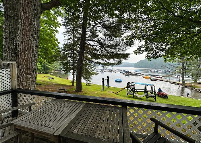 Little Hawk Resort & Marina