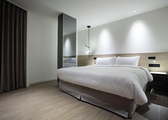 Keebe Hotel