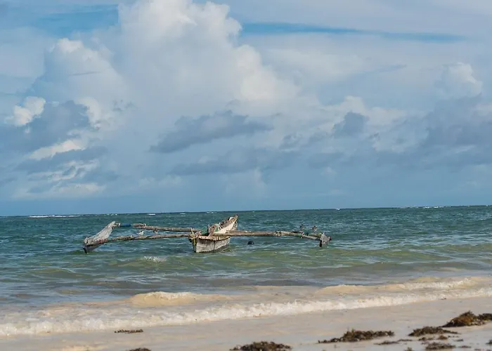 Bahari Dhow Beach Villas Diani Beach