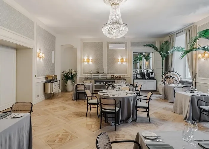 Hotel Unicus Palace Old Town - Destigo Hotels