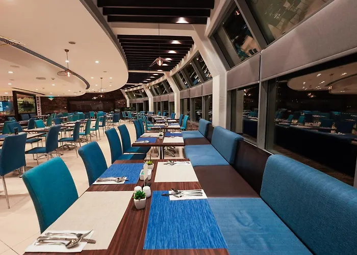 Hotel Occidental Sharjah Grand