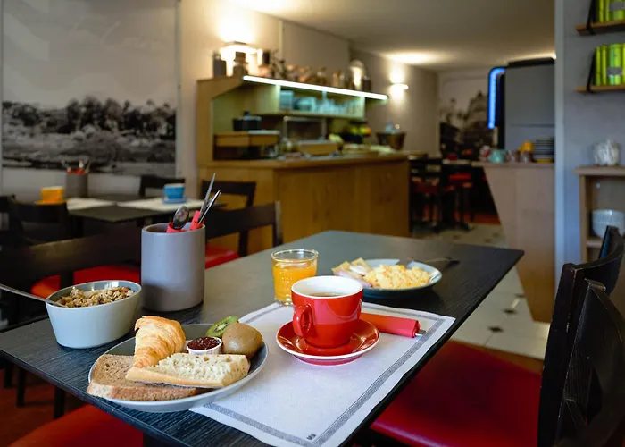 Logis Hotel Des Chateaux De La Loire