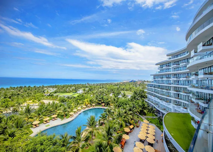 Cam Ranh Riviera Beach Resort & Spa