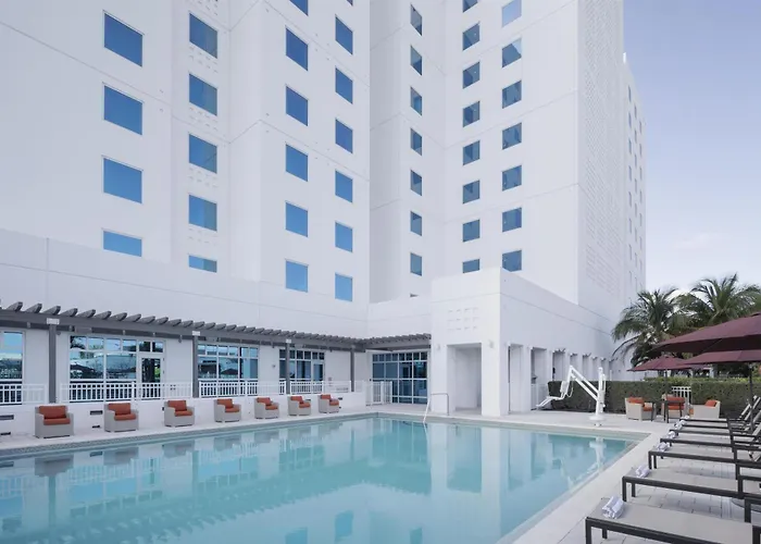 Hilton Garden Inn Miami Dolphin Mall