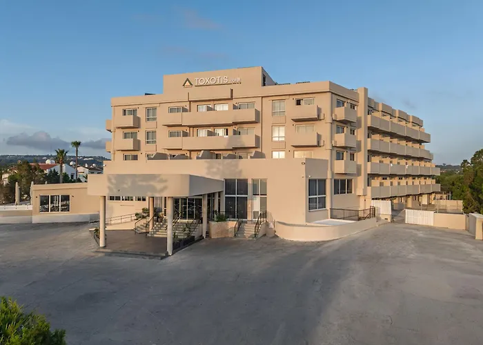 Toxotis Hotel