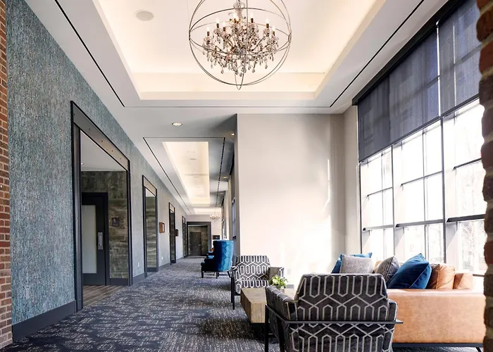 Archer Hotel Boston/Burlington