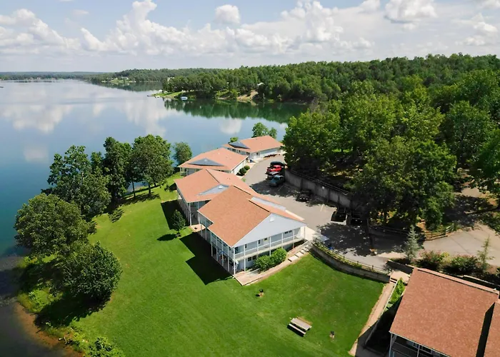 Crown Lake Resort
