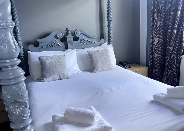 The Popinjay Hotel