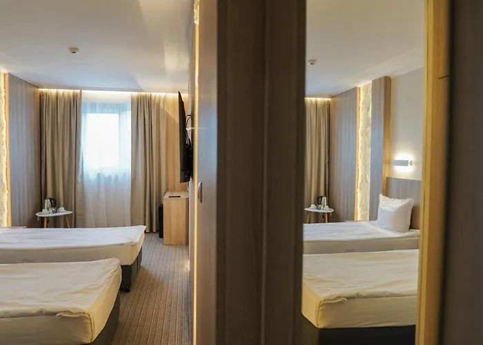 Aqua Hotel Warna