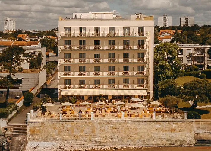 Hôtel Les Brises La Rochelle 