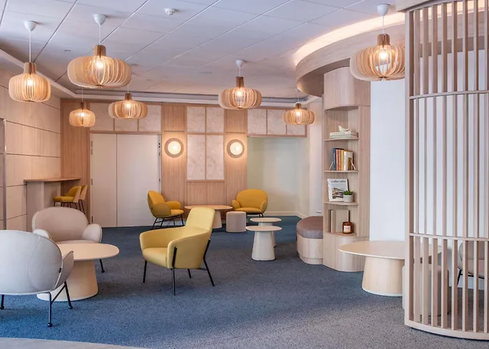 Holiday Inn Express Marseille Saint Charles, an IHG Hotel