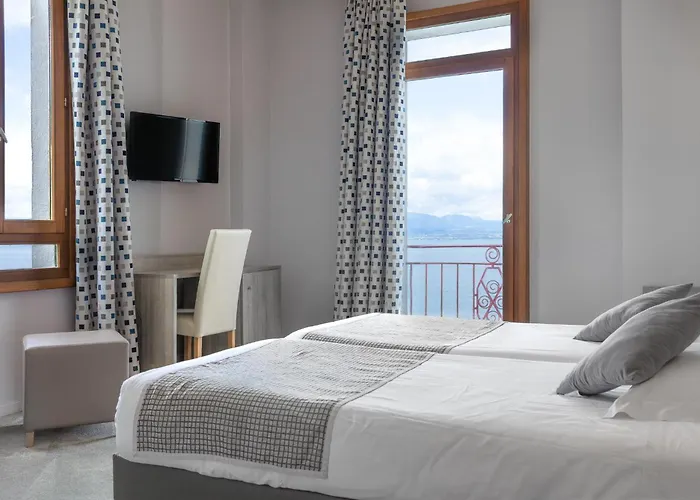 Hotel Des Princes Publier