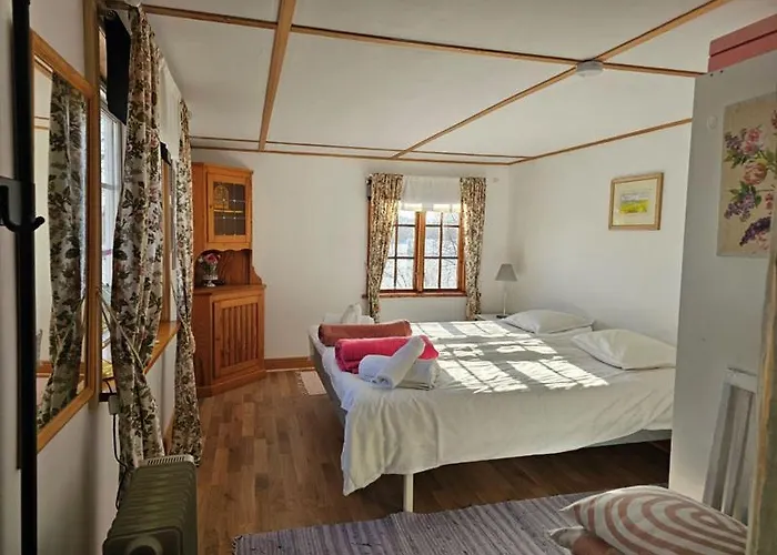 Fraegsta Haelsingegard B&B