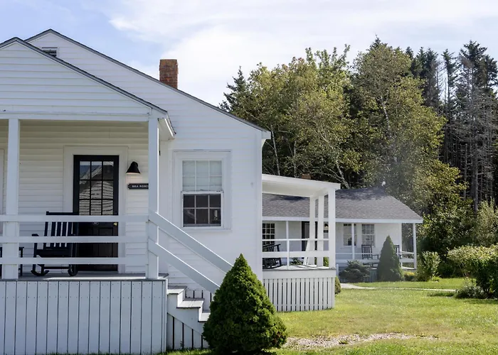 Bluebird Ocean Point Inn
