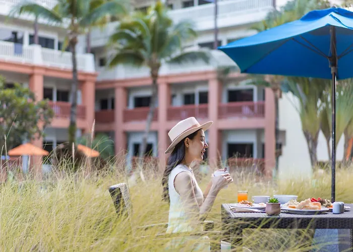 Kata Sea Breeze Resort - SHA Plus