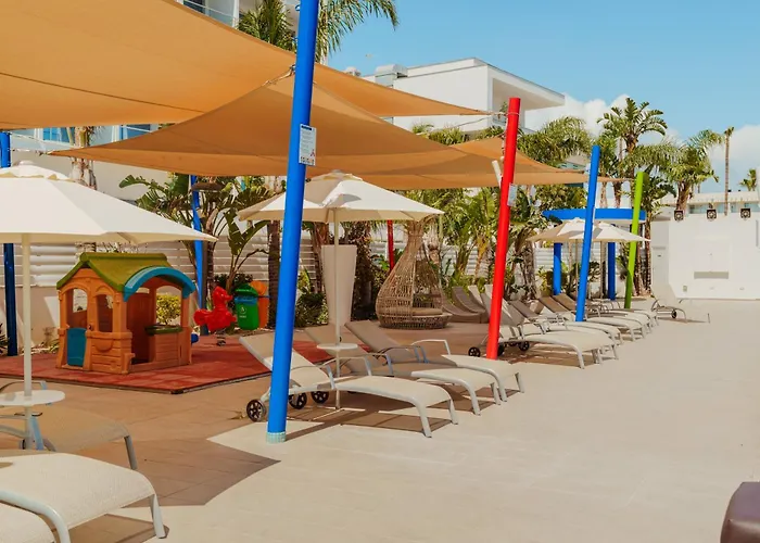 Nicholas Color Hotel Ayia Napa