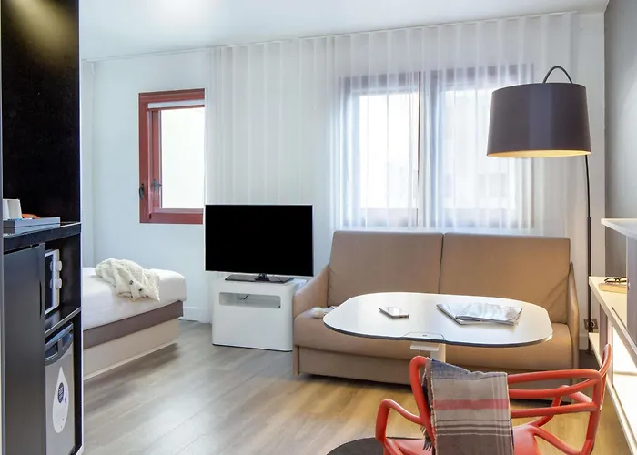 Novotel Suites Perpignan Centre - Grandes Suites & Confort Centre-Ville